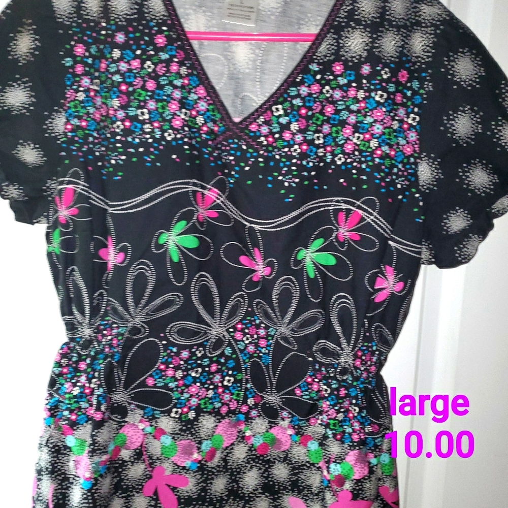 Floral ,colorful scrub top size large